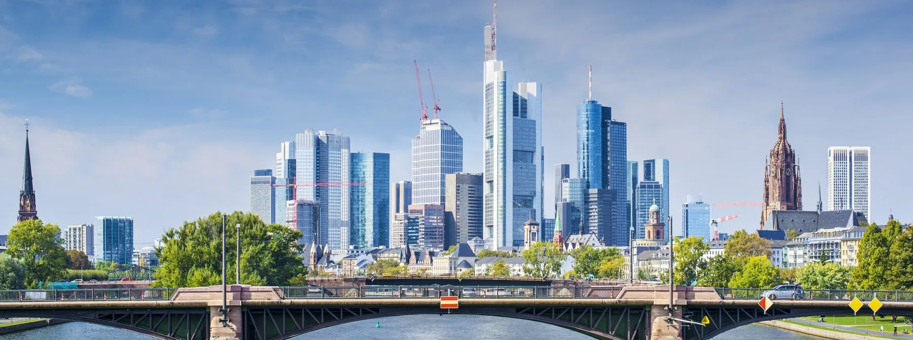 Bereisen Sie mit uns die faszinierende Wasserstrasse - den Main